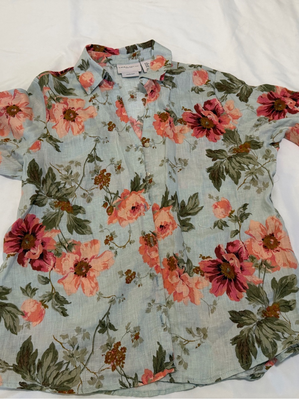 Floral Short-Sleeve Women's Top in Light Blue and Pink